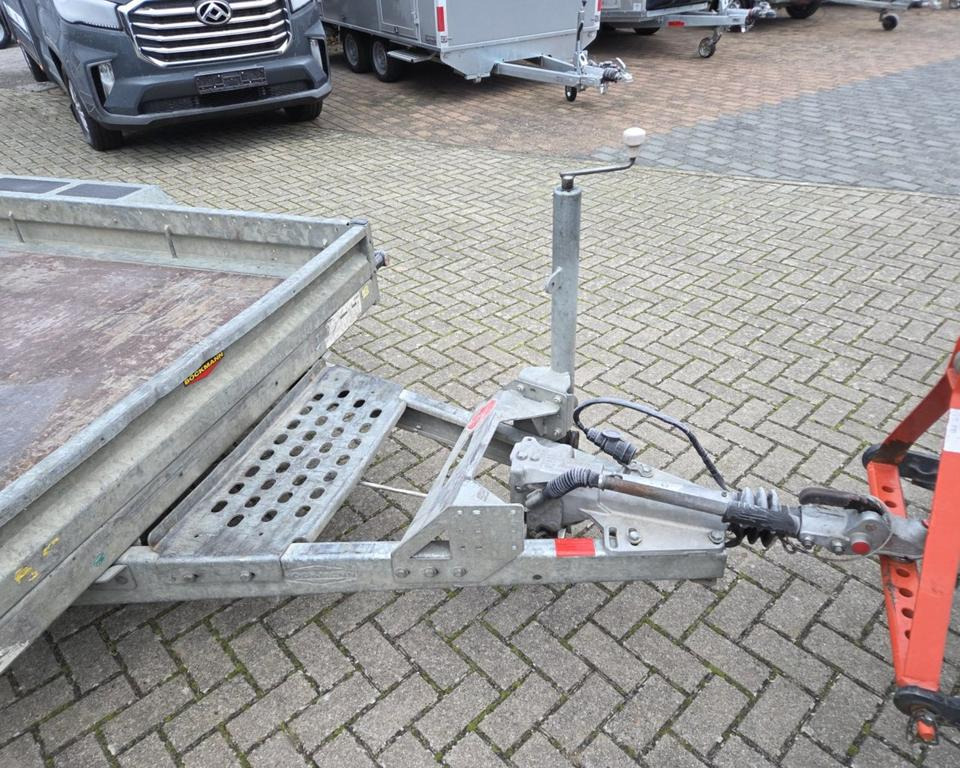 Böckmann Baumaschinentransporter, 3,5 to. Minibagger - Remolque porta maquinaria: foto 5 Böckmann Baumaschinentransporter, 3,5 to. Minibagger - Remolque porta maquinaria: foto 5