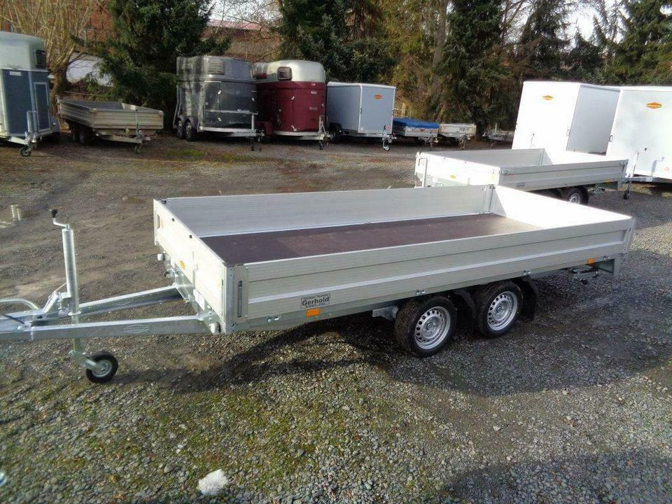 Böckmann PKW-Anhänger, 2,7to. Hochlader, Auffahrrampen, 100 km/h - Remolque plataforma/ Caja abierta: foto 2 Böckmann PKW-Anhänger, 2,7to. Hochlader, Auffahrrampen, 100 km/h - Remolque plataforma/ Caja abierta: foto 2