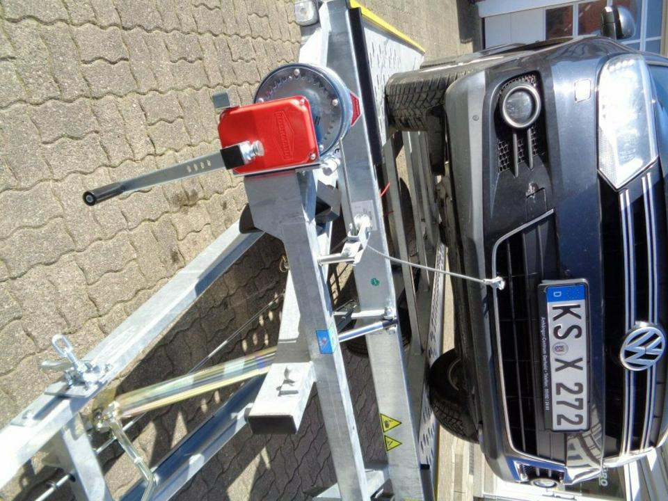 Remolque portavehículos Böckmann PKW-Anhänger, Autotransporter, 3,0to. kippbar, 100 km/h: foto 13 Remolque portavehículos Böckmann PKW-Anhänger, Autotransporter, 3,0to. kippbar, 100 km/h: foto 13