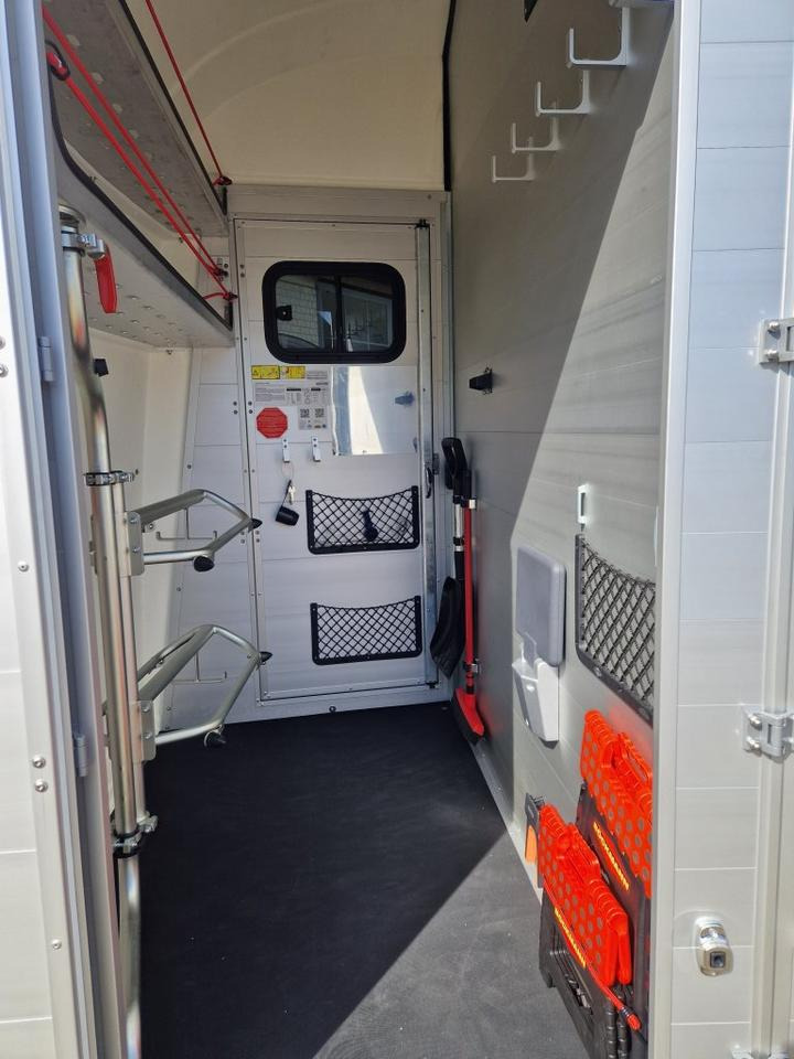 Remolque para caballos Böckmann Pferdeanhänger Big Portax WCF 100km/h Sattelraum: foto 6