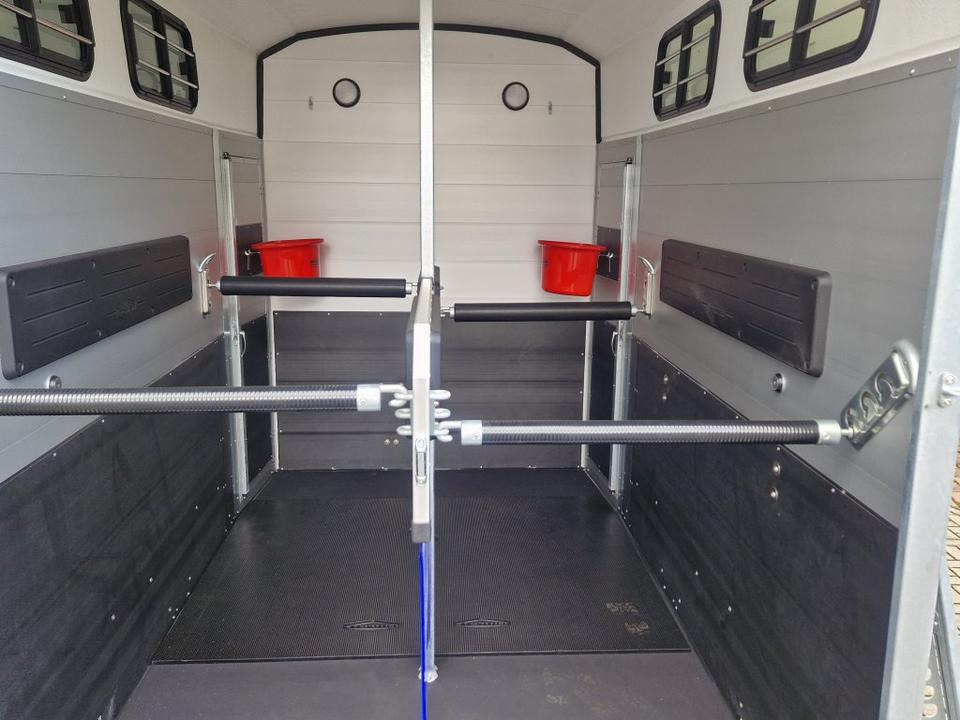 Remolque para caballos Böckmann Pferdeanhänger Big Portax WCF 100km/h Sattelraum: foto 14