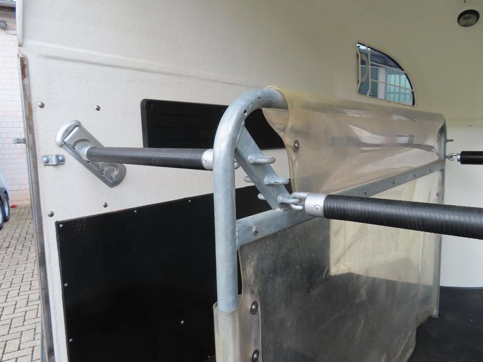 Remolque para caballos Böckmann, Pferdeanhänger, Comfort, CFF,Aluboden, SaKa, 100 km/h: foto 6 Remolque para caballos Böckmann, Pferdeanhänger, Comfort, CFF,Aluboden, SaKa, 100 km/h: foto 6