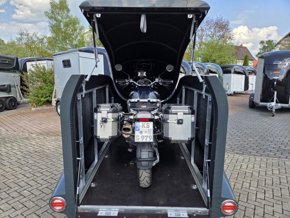 Leasing de PKW Anhänger Motorrad Geschlossen Kofferanhänger 1000kg 100km/h PKW Anhänger Motorrad Geschlossen Kofferanhänger 1000kg 100km/h: foto 13 Leasing de PKW Anhänger Motorrad Geschlossen Kofferanhänger 1000kg 100km/h PKW Anhänger Motorrad Geschlossen Kofferanhänger 1000kg 100km/h: foto 13
