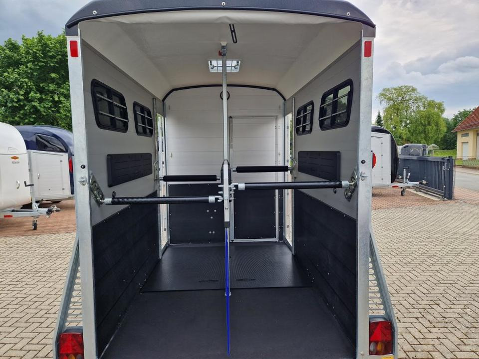 Remolque para caballos Pferdeanhänger Böckmann Portax L SR Tür links Sattelraum 2024: foto 11