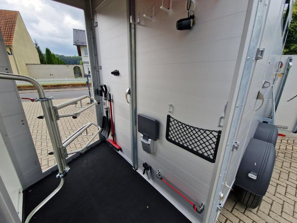Remolque para caballos Pferdeanhänger Böckmann Portax L SR Tür links Sattelraum 2024: foto 7
