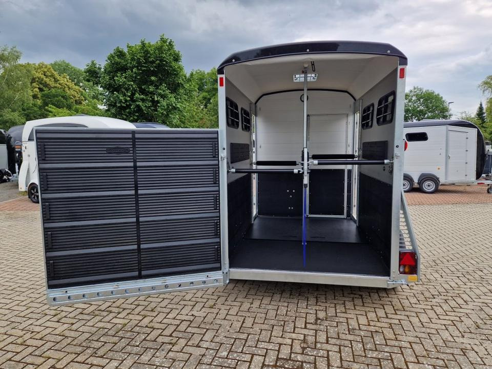 Remolque para caballos Pferdeanhänger Böckmann Portax L SR Tür links Sattelraum 2024: foto 9