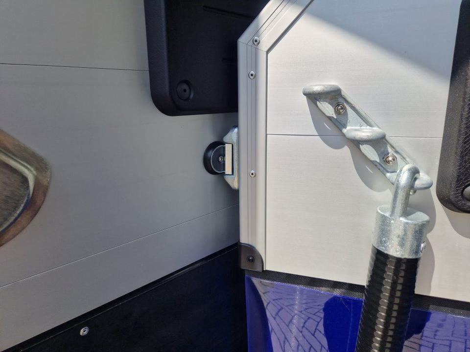 Remolque para caballos Pferdeanhänger Böckmann Portax L SR Tür links Sattelraum 2024: foto 16