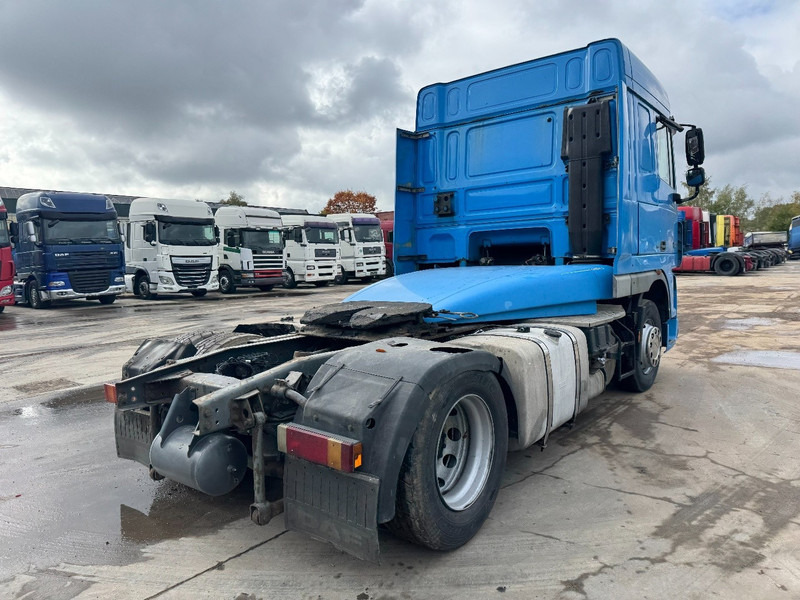 DAF 105 XF 460 Space Cab (MANUAL GEARBOX / BOITE MANUELLE) - Cabeza tractora: foto 5 DAF 105 XF 460 Space Cab (MANUAL GEARBOX / BOITE MANUELLE) - Cabeza tractora: foto 5