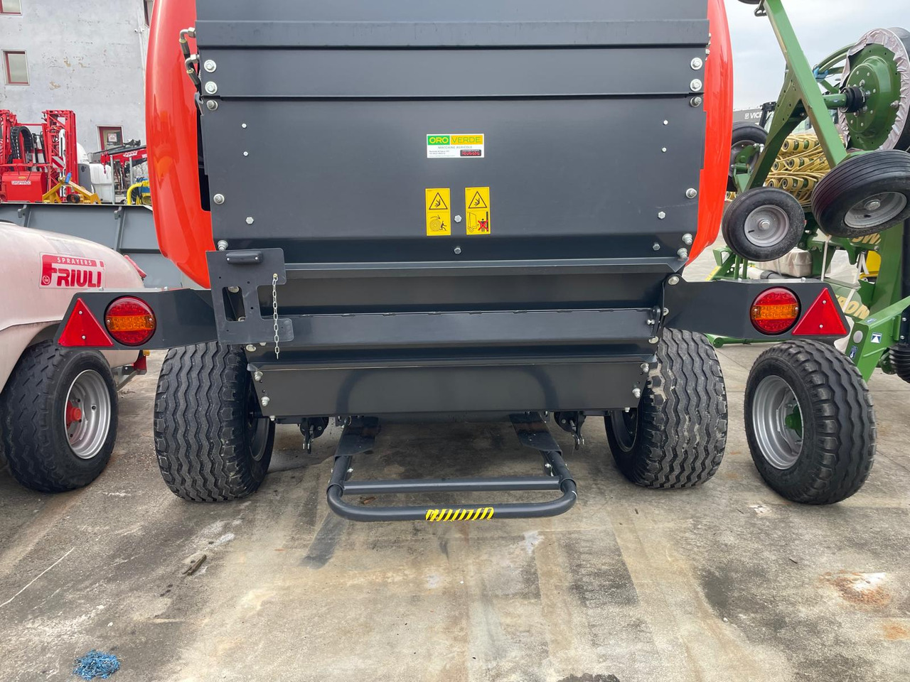 KUBOTA ROTOPRESSA BV5200 - Rotoempacadora: foto 5 KUBOTA ROTOPRESSA BV5200 - Rotoempacadora: foto 5