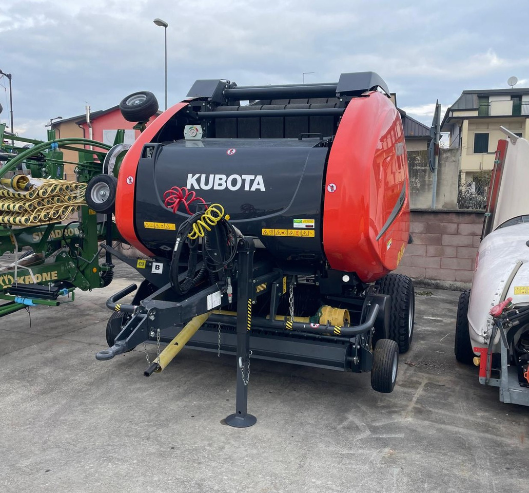 KUBOTA ROTOPRESSA BV5200 - Rotoempacadora: foto 1 KUBOTA ROTOPRESSA BV5200 - Rotoempacadora: foto 1