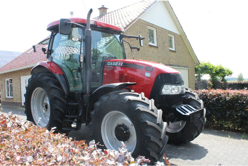Case IH Maxxum 125 - Tractor: foto 1 Case IH Maxxum 125 - Tractor: foto 1
