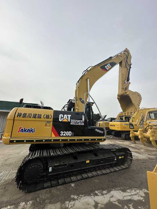 Used CAT 320D2 Excavator | Well-Maintained, Low Hours | Affordable Heavy Machinery for Construction & Mining! - Excavadora de cadenas: foto 4 Used CAT 320D2 Excavator | Well-Maintained, Low Hours | Affordable Heavy Machinery for Construction & Mining! - Excavadora de cadenas: foto 4