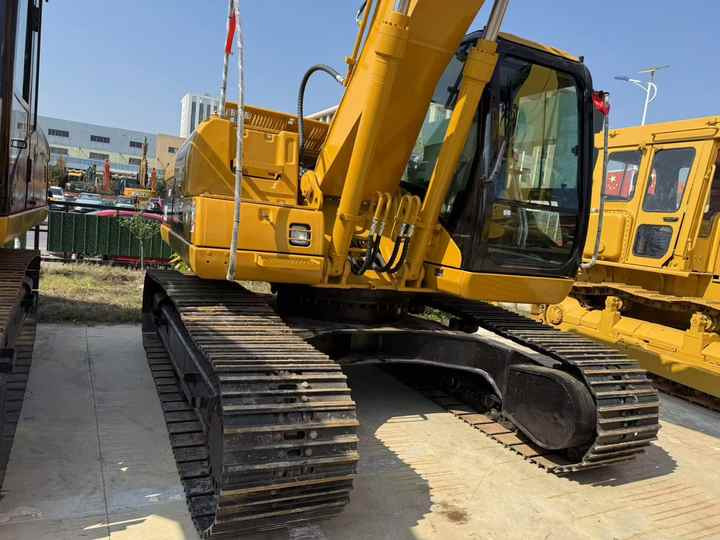 Used Cat320CL Old Model Excavator Second Hand Machine Popular Brand Japan Cat Hydraulic Machinery - Excavadora de cadenas: foto 3 Used Cat320CL Old Model Excavator Second Hand Machine Popular Brand Japan Cat Hydraulic Machinery - Excavadora de cadenas: foto 3