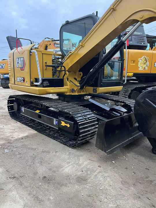 Used Caterpillar CAT 307E2 Crawler Mini Hydraulic Digger Second Hand Cat 307E2 Excavator - Excavadora: foto 2 Used Caterpillar CAT 307E2 Crawler Mini Hydraulic Digger Second Hand Cat 307E2 Excavator - Excavadora: foto 2