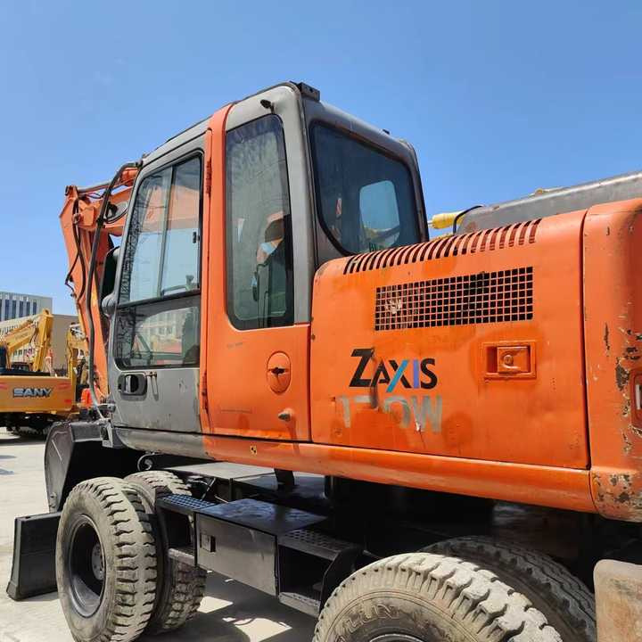 Used Japan Original Brand Hitachi Zx 130w Wheel Excavator Hitachi Zx120 130 200 Excavator for Sale - Excavadora: foto 3 Used Japan Original Brand Hitachi Zx 130w Wheel Excavator Hitachi Zx120 130 200 Excavator for Sale - Excavadora: foto 3