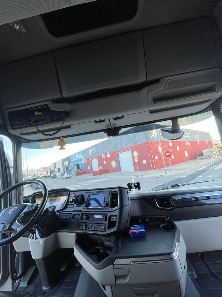 Scania S500 - Camión portavehículos: foto 4 Scania S500 - Camión portavehículos: foto 4