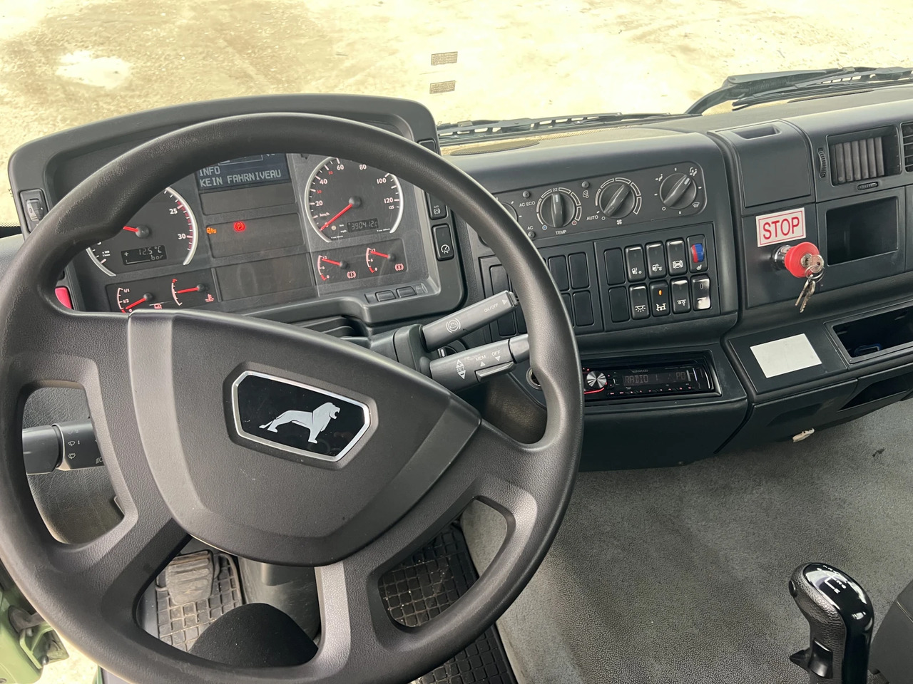 Camión portacontenedor de cadenas, Camión grúa Man Tga 6х4, Кран-Z, Мултилифт: foto 16 Camión portacontenedor de cadenas, Camión grúa Man Tga 6х4, Кран-Z, Мултилифт: foto 16