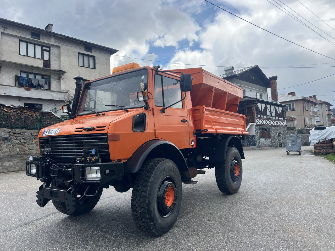 Mercedes-Benz UNIMOG U1500, 4х4, Самосвал - Máquina quitanieve: foto 2 Mercedes-Benz UNIMOG U1500, 4х4, Самосвал - Máquina quitanieve: foto 2