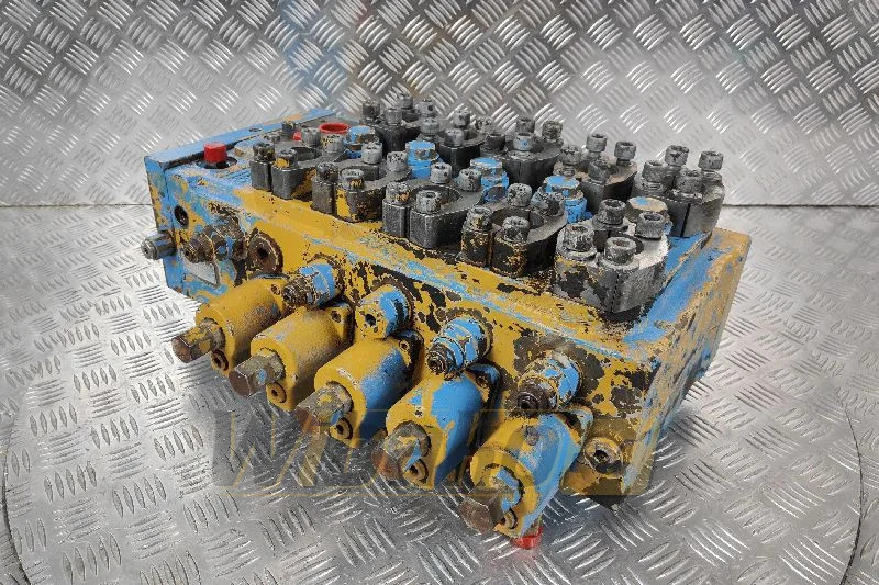 Caterpillar M7-1101-01/5M7-22 00959826 / 171-1967 - Válvula hidráulica para Maquinaria de construcción: foto 2 Caterpillar M7-1101-01/5M7-22 00959826 / 171-1967 - Válvula hidráulica para Maquinaria de construcción: foto 2