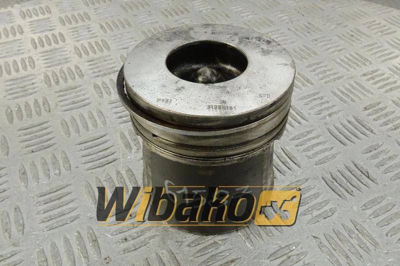 Engine piston Perkins 3135M161 - Pistones/ Anillos/ Bujes para Maquinaria de construcción: foto 1 Engine piston Perkins 3135M161 - Pistones/ Anillos/ Bujes para Maquinaria de construcción: foto 1