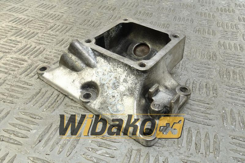 Inlet mainfold hub for engine Cummins QSB6.7 3999630 - Colector de admisión para Maquinaria de construcción: foto 1 Inlet mainfold hub for engine Cummins QSB6.7 3999630 - Colector de admisión para Maquinaria de construcción: foto 1