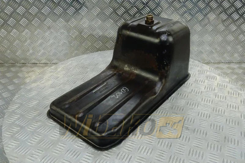 Iveco 500388253 - Cárter de aceite para Maquinaria de construcción: foto 1 Iveco 500388253 - Cárter de aceite para Maquinaria de construcción: foto 1