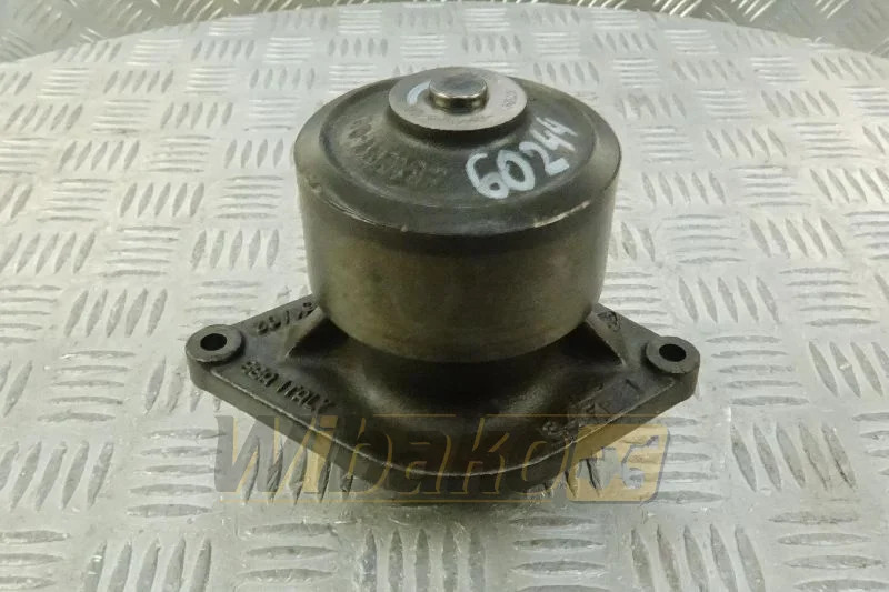 Iveco 504062854 - Bomba de agua: foto 1 Iveco 504062854 - Bomba de agua: foto 1