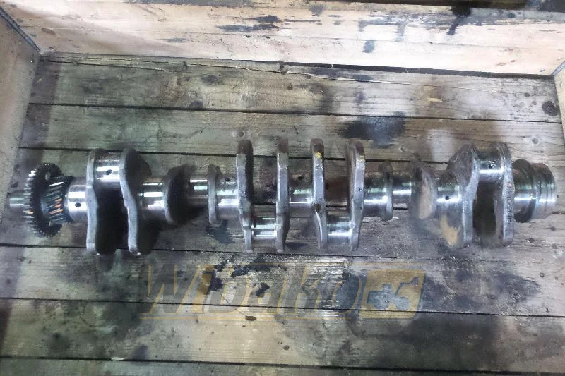 Komatsu S6D105-1 6135-31-1110 - Cigüeñal para Maquinaria de construcción: foto 1 Komatsu S6D105-1 6135-31-1110 - Cigüeñal para Maquinaria de construcción: foto 1