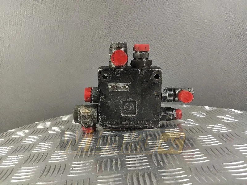 ZF 7730900117 - Válvula hidráulica para Maquinaria de construcción: foto 1 ZF 7730900117 - Válvula hidráulica para Maquinaria de construcción: foto 1