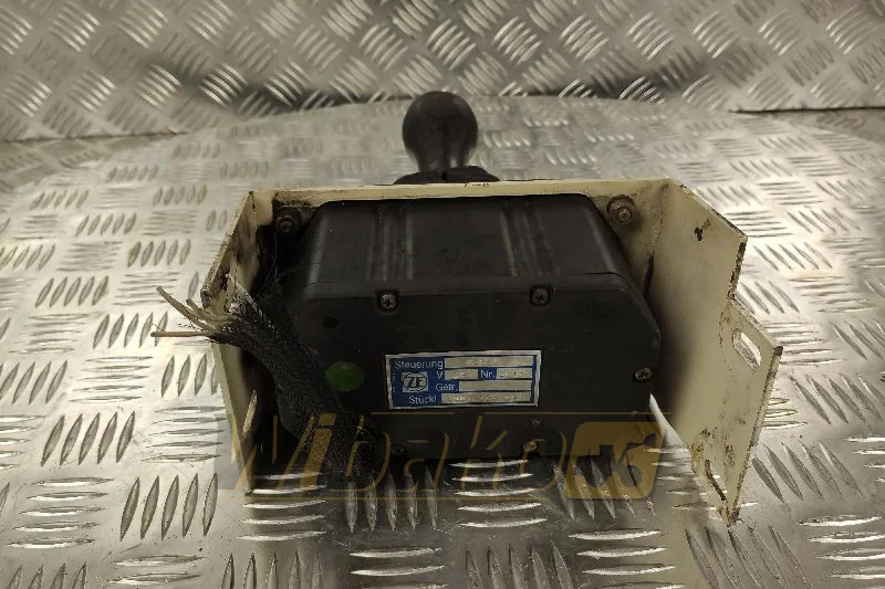 ZF VTS-3 6006035003 - Válvula hidráulica para Maquinaria de construcción: foto 1 ZF VTS-3 6006035003 - Válvula hidráulica para Maquinaria de construcción: foto 1