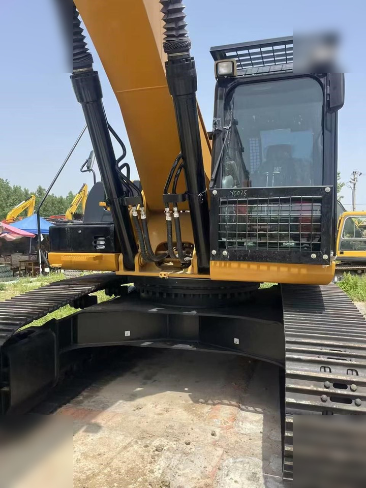 CATERPILLAR 330D2 - Excavadora de cadenas: foto 3 CATERPILLAR 330D2 - Excavadora de cadenas: foto 3