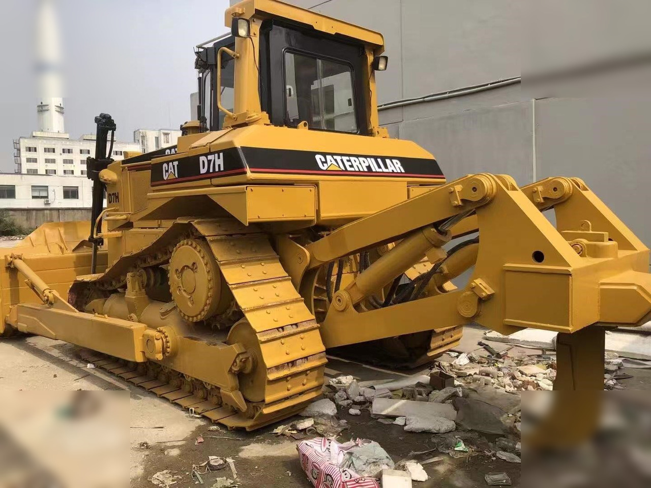 CATERPILLAR D7H - Bulldozer: foto 3 CATERPILLAR D7H - Bulldozer: foto 3