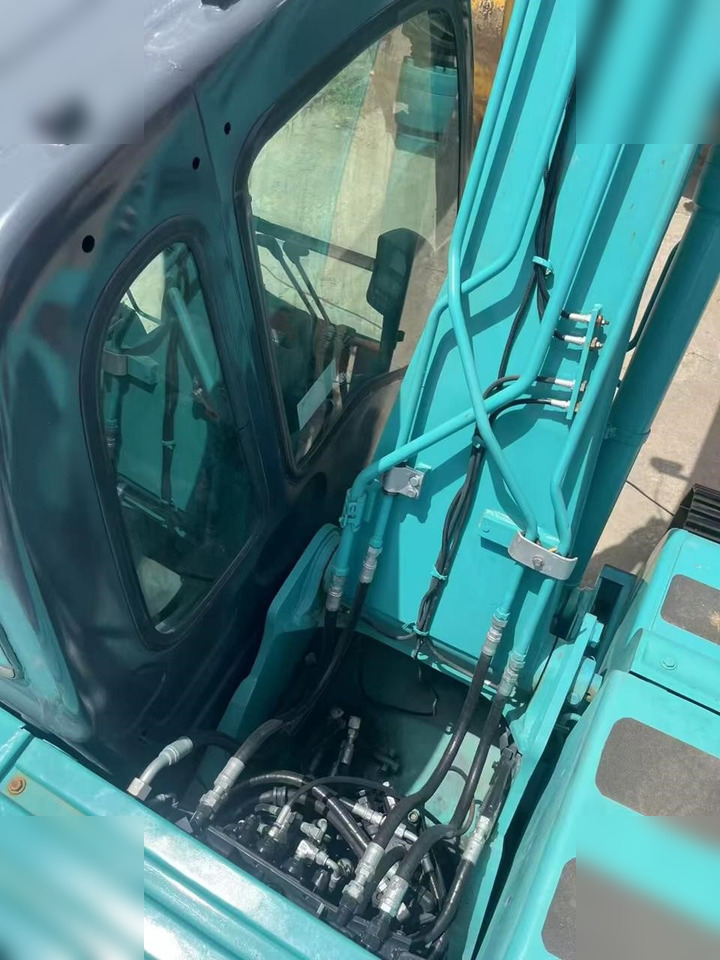 Excavadora de cadenas KOBELCO SK130 LC: foto 12