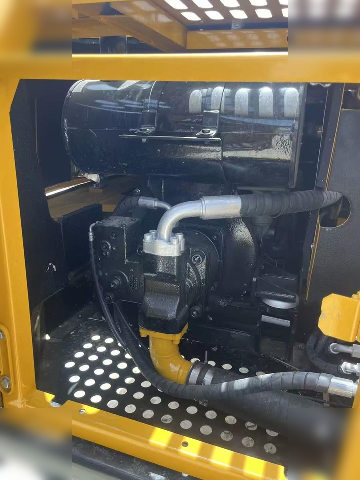 Excavadora de cadenas SANY SY95C: foto 6