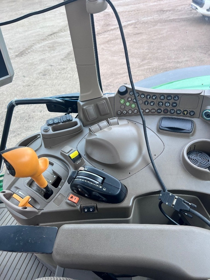 John Deere 6175 M - Tractor: foto 5 John Deere 6175 M - Tractor: foto 5