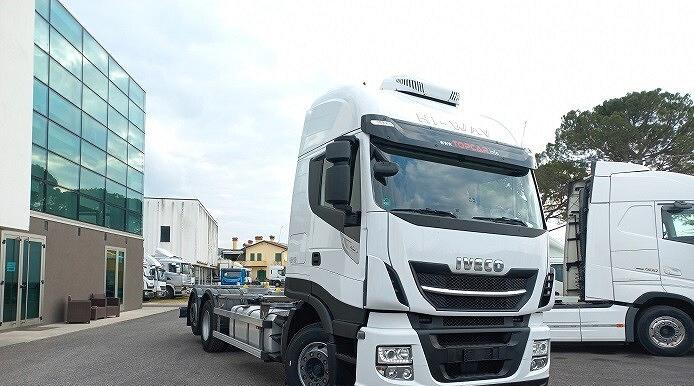 IVECO STRALIS AS260S48 A TELAIO FULL PNEUMATIC - Camión portacontenedore/ Intercambiable: foto 4 IVECO STRALIS AS260S48 A TELAIO FULL PNEUMATIC - Camión portacontenedore/ Intercambiable: foto 4