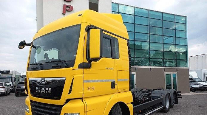 MAN TGX 26.500 MOTRICE 3 ASSI TELAIO EURO 6 2019 - Camión chasis: foto 2 MAN TGX 26.500 MOTRICE 3 ASSI TELAIO EURO 6 2019 - Camión chasis: foto 2