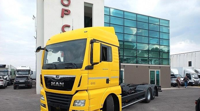 MAN TGX 26.500 MOTRICE 3 ASSI TELAIO EURO 6 2019 - Camión chasis: foto 1 MAN TGX 26.500 MOTRICE 3 ASSI TELAIO EURO 6 2019 - Camión chasis: foto 1
