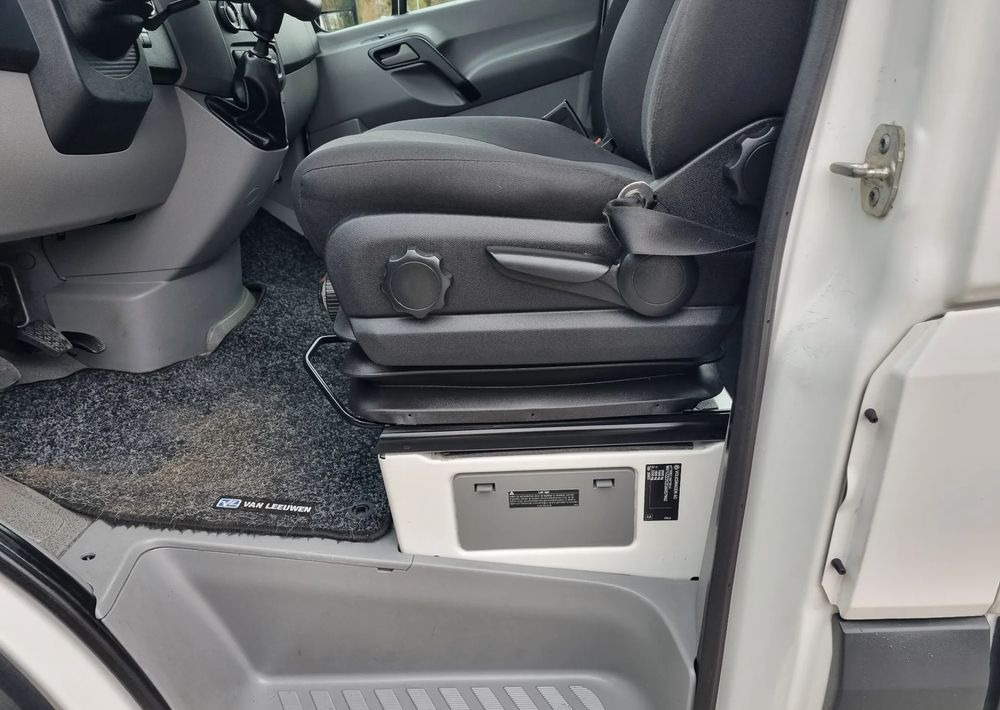 Furgón Volkswagen Crafter: foto 17