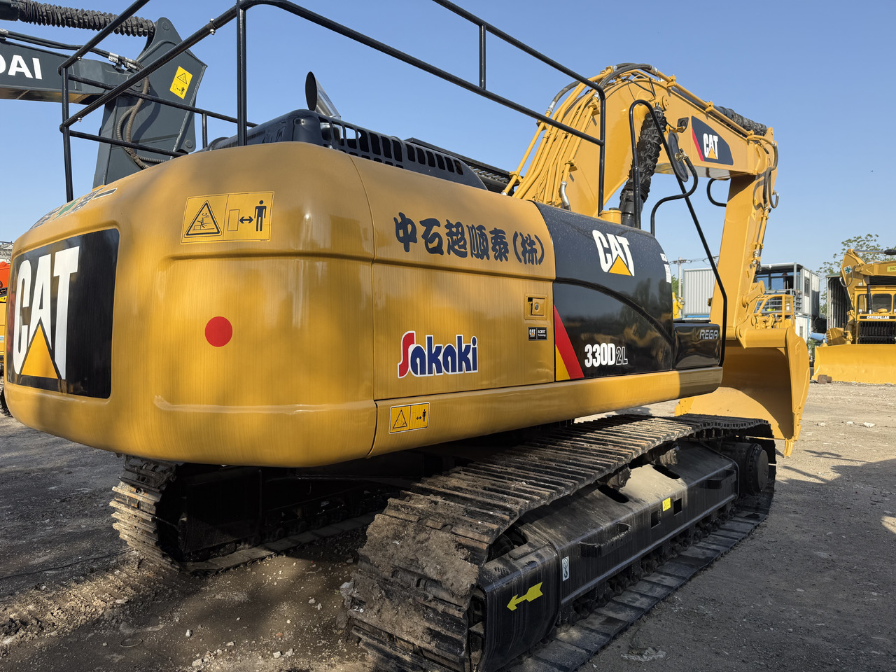 CATERPILLAR CAT320D2L excavator for sale at good price - Excavadora de cadenas: foto 2 CATERPILLAR CAT320D2L excavator for sale at good price - Excavadora de cadenas: foto 2