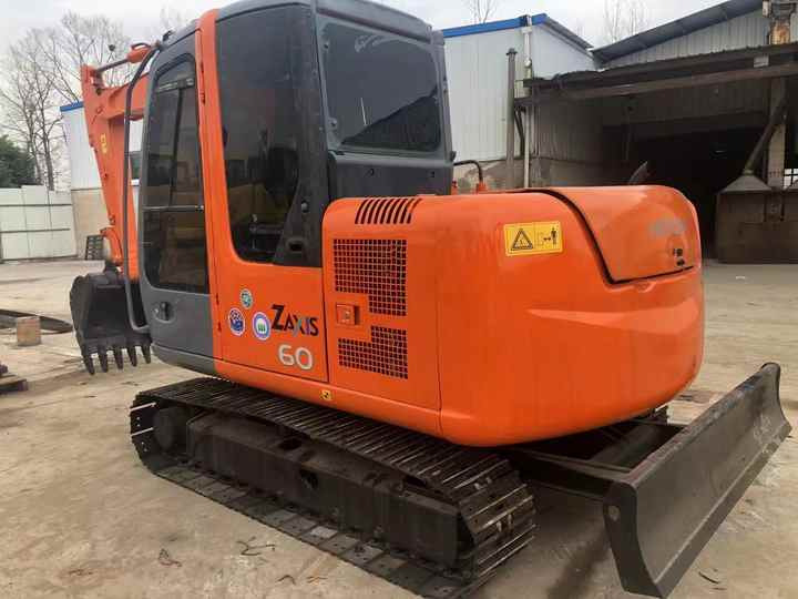 Cheap Price Hitachi ZX60 Used Excavator for Sale Used 6 Tons Hitachi Mini Excavator with Good Performance - Miniexcavadora: foto 2 Cheap Price Hitachi ZX60 Used Excavator for Sale Used 6 Tons Hitachi Mini Excavator with Good Performance - Miniexcavadora: foto 2