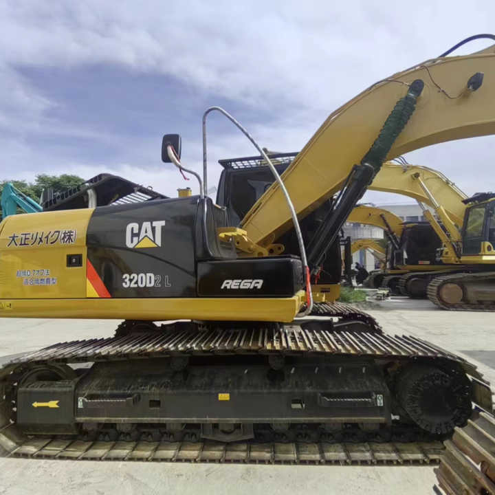 Reasonable Price Japan Original 330d2L Caterpillar Excavator CAT USED 329D2 320D2 325D 315D Excavator - Excavadora de cadenas: foto 1 Reasonable Price Japan Original 330d2L Caterpillar Excavator CAT USED 329D2 320D2 325D 315D Excavator - Excavadora de cadenas: foto 1
