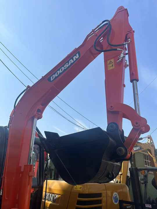 Second Hand Doosan Dx-60 Excavator for Sale - Excavadora de cadenas: foto 5 Second Hand Doosan Dx-60 Excavator for Sale - Excavadora de cadenas: foto 5