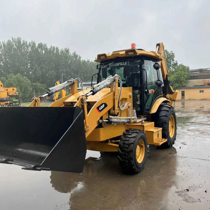 Used Wheel Loader CAT420F Caterpillar 420F Construction Machinery Mini Wheel Skid Steer Loader in Stock - Retroexcavadora: foto 1 Used Wheel Loader CAT420F Caterpillar 420F Construction Machinery Mini Wheel Skid Steer Loader in Stock - Retroexcavadora: foto 1
