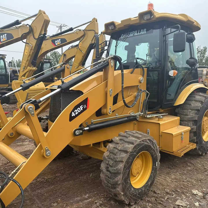 Used Wheel Loader CAT420F Caterpillar 420F Mini Construction Machinery Mini Wheel Skid Steer Loader in Stock - Retroexcavadora: foto 1 Used Wheel Loader CAT420F Caterpillar 420F Mini Construction Machinery Mini Wheel Skid Steer Loader in Stock - Retroexcavadora: foto 1