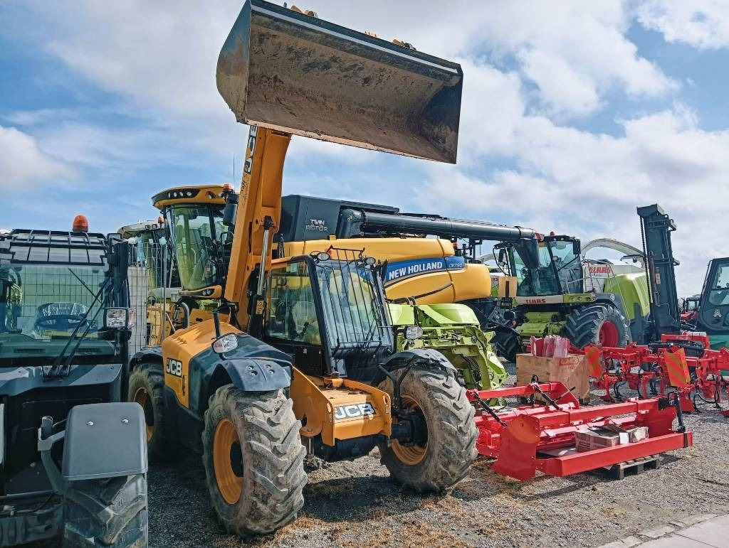 JCB 526-56 Agri - Manipulador telescópico: foto 1 JCB 526-56 Agri - Manipulador telescópico: foto 1