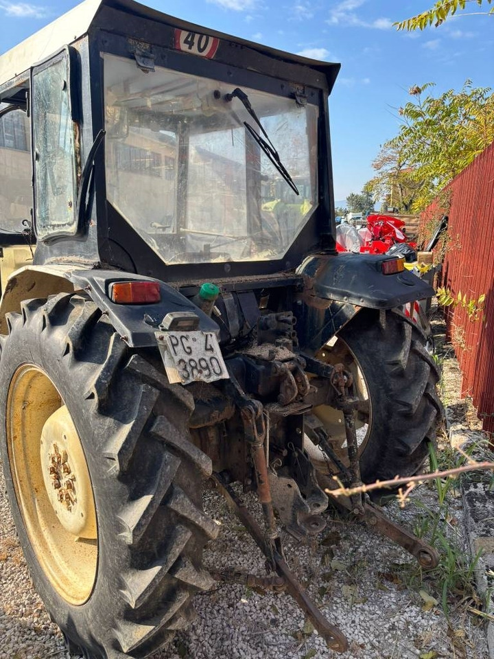 Tractor Lamborghini 600 V DT: foto 7 Tractor Lamborghini 600 V DT: foto 7