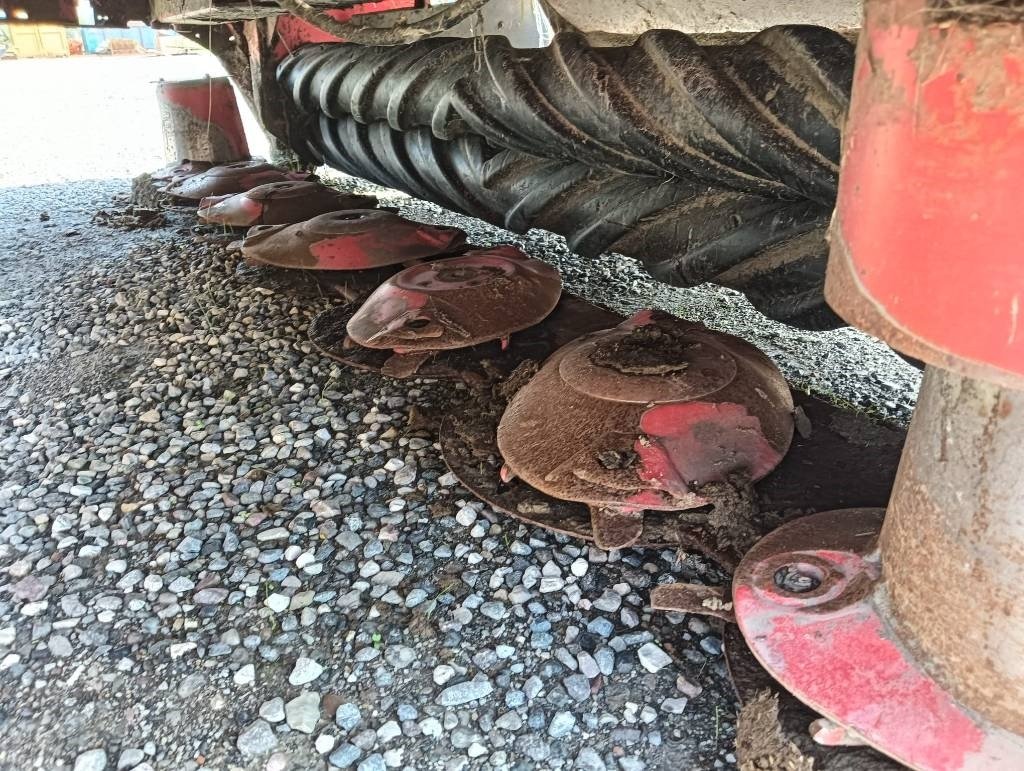 Pöttinger NOVACT X8  - Segadora: foto 3 Pöttinger NOVACT X8  - Segadora: foto 3