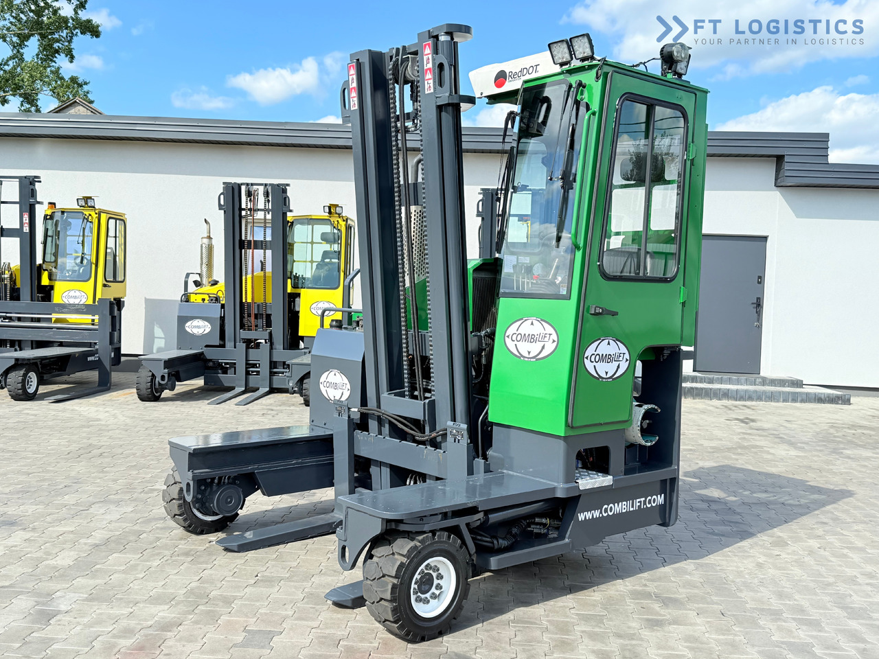 COMBILIFT C3500 / DUPLEX 4100MM / GAS / EXTENDABLE FORKS / CABIN / HEATING + AIR CONDITIONING / LIKE NEW - Carretilla de 4 vías: foto 1 COMBILIFT C3500 / DUPLEX 4100MM / GAS / EXTENDABLE FORKS / CABIN / HEATING + AIR CONDITIONING / LIKE NEW - Carretilla de 4 vías: foto 1