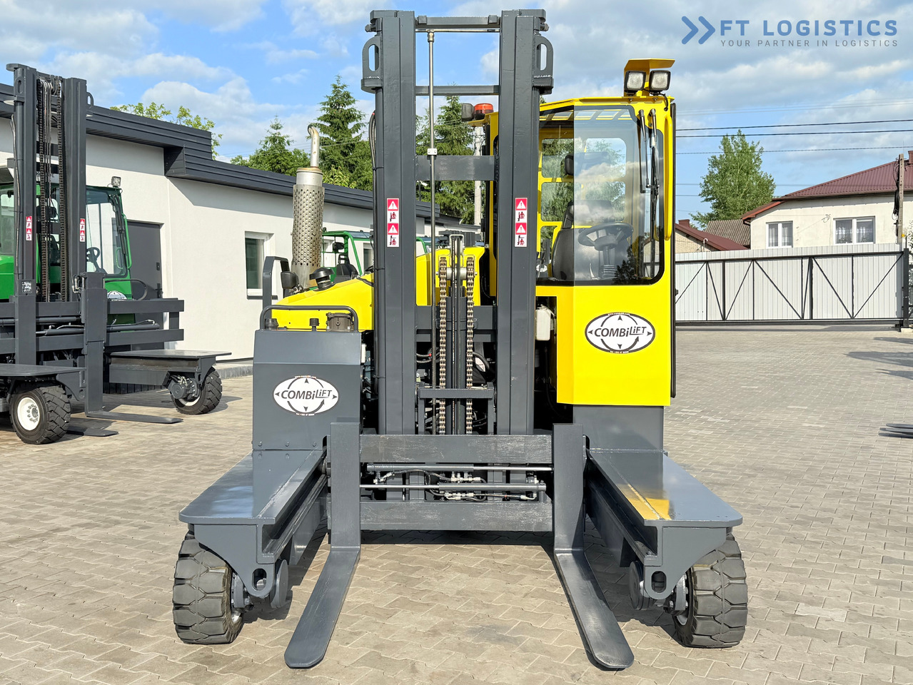 COMBILIFT C4000 / DIESEL / DUPLEX - 4100MM / FORK POSITIONER / ONLY 2951 MTH / LIKE NEW - Carretilla de 4 vías: foto 4 COMBILIFT C4000 / DIESEL / DUPLEX - 4100MM / FORK POSITIONER / ONLY 2951 MTH / LIKE NEW - Carretilla de 4 vías: foto 4